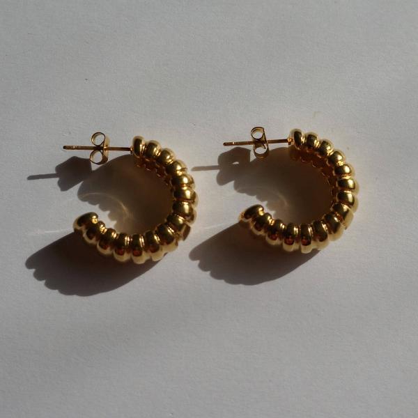 Sam Studs - Waterproof Stud Earrings - Trendy Huggies - 18K Gold Studs