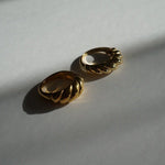 Load image into Gallery viewer, Croissant Ring - 18K Gold Ring - Waterproof Rings Canada
