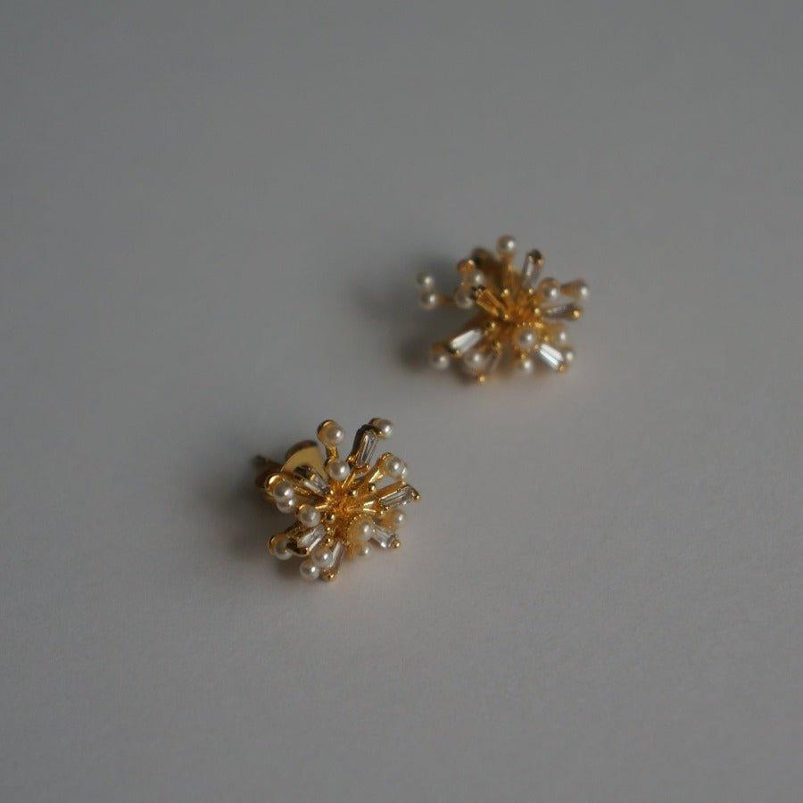 Eloise - Gold Ear Studs - Hypoallergenic Earrings